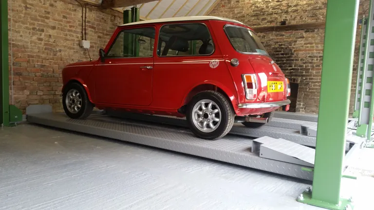 Strongman Lifts - The Bonar is a versatile lift; suitable for cars big to small