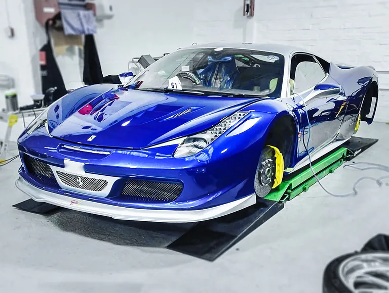 Strongman Lifts - Clifton detailing lift for sports cars
