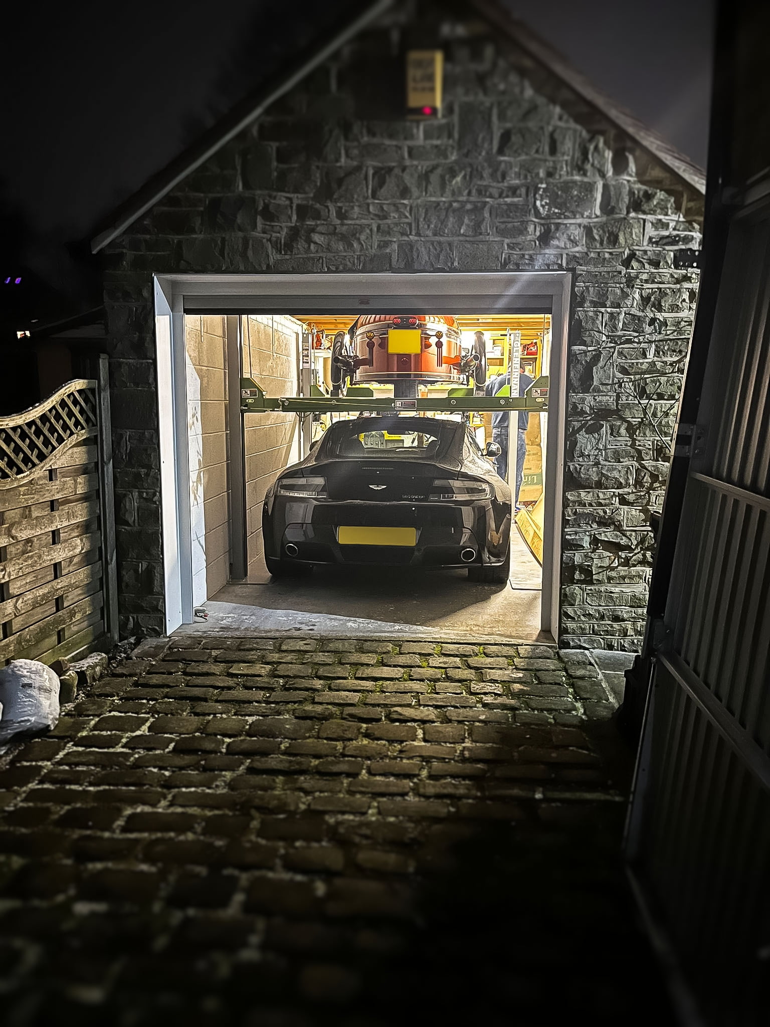 Classic Car Parking Lift Glenfinnan